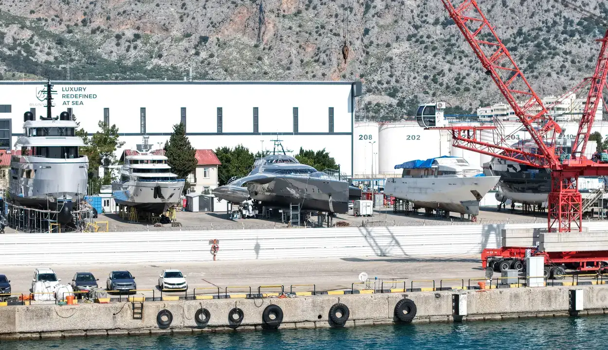 33 Milyon Dolarlık Trimaranlar Antalya'da Bakıma Girdi 2